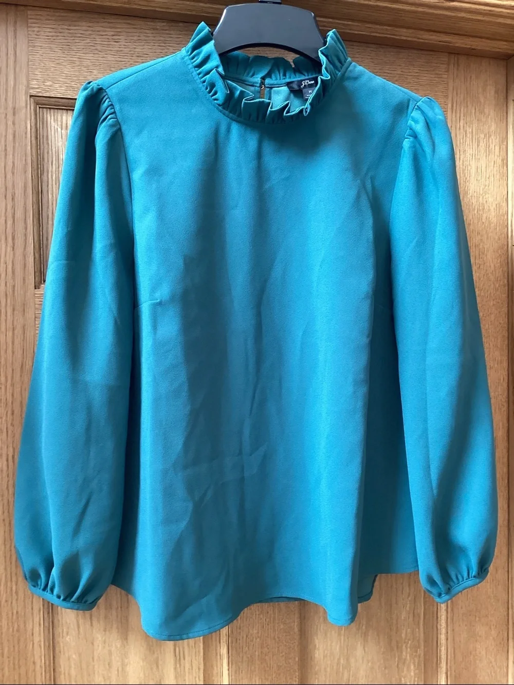 J. Crew Ruffle Neck Long Sleeve Top Green. Women’s size medium